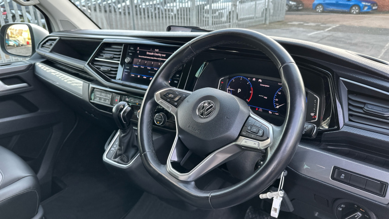 Volkswagen Caravelle 2.0 TDI Executive 199 5dr DSG Diesel Estate